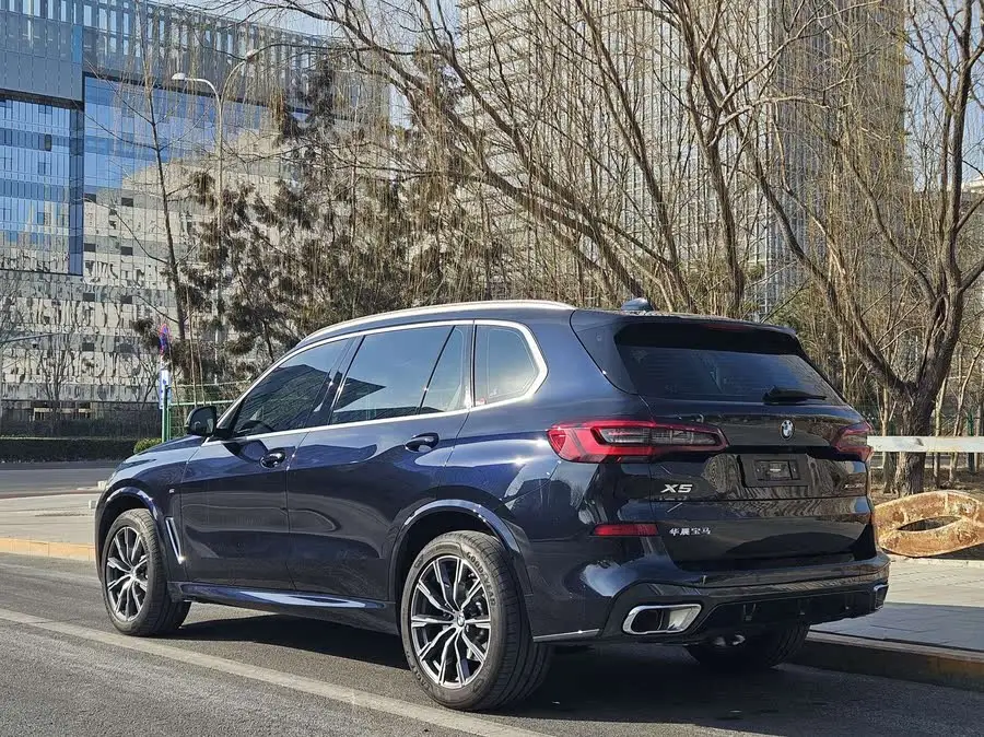 BMW X5 2022 Facelift xDrive 30Li M Sport Package