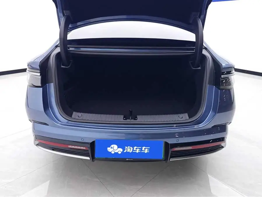 Sealion 2024 Glory Edition DM-i 1.5L 121km Premium Model