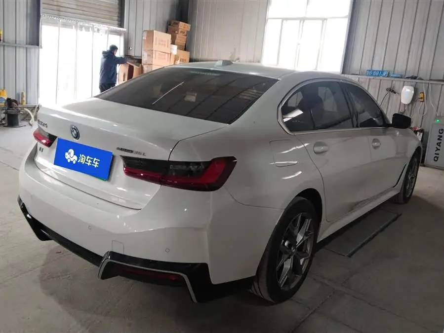 بي إم دبليو i3 2022 eDrive 35 L