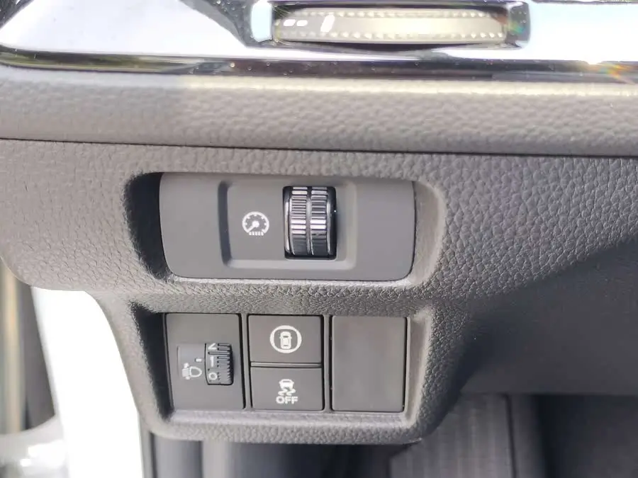 طراز 2022 من XINGGE 240TURBO CVT نسخة التكنولوجيا