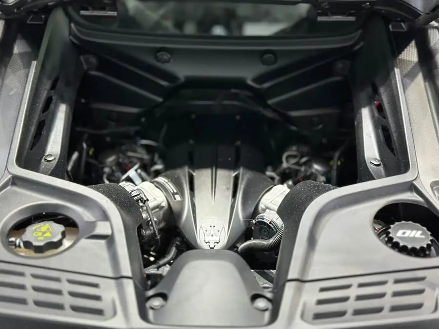 Maserati MC20 2020 3.0T Standard Edition