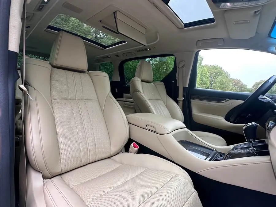 ألڤارد 2021 هايبرد 2.5 لتر إصدار متميز