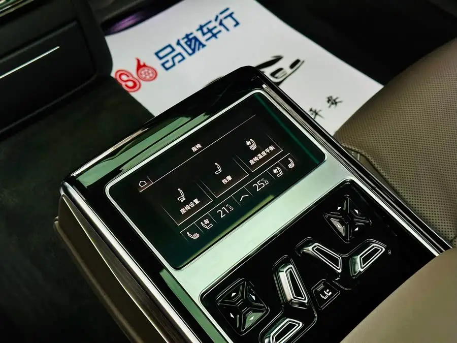 أودي A8 2023 A8L 55 TFSI كواترو الطراز الرائد