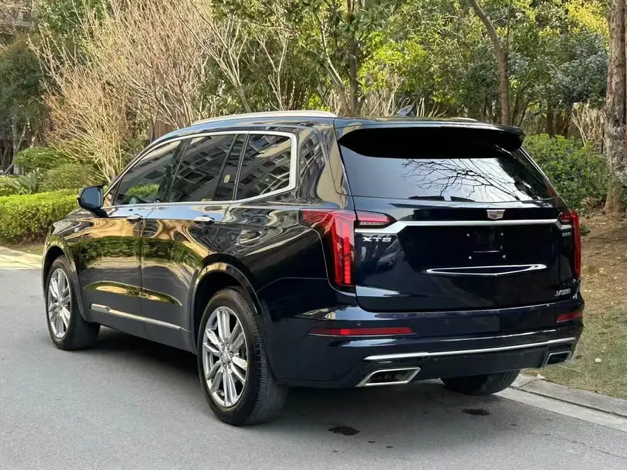 كاديلاك XT6 2021 2.0T طراز ستة مقاعد دفع ثنائي فاخرة