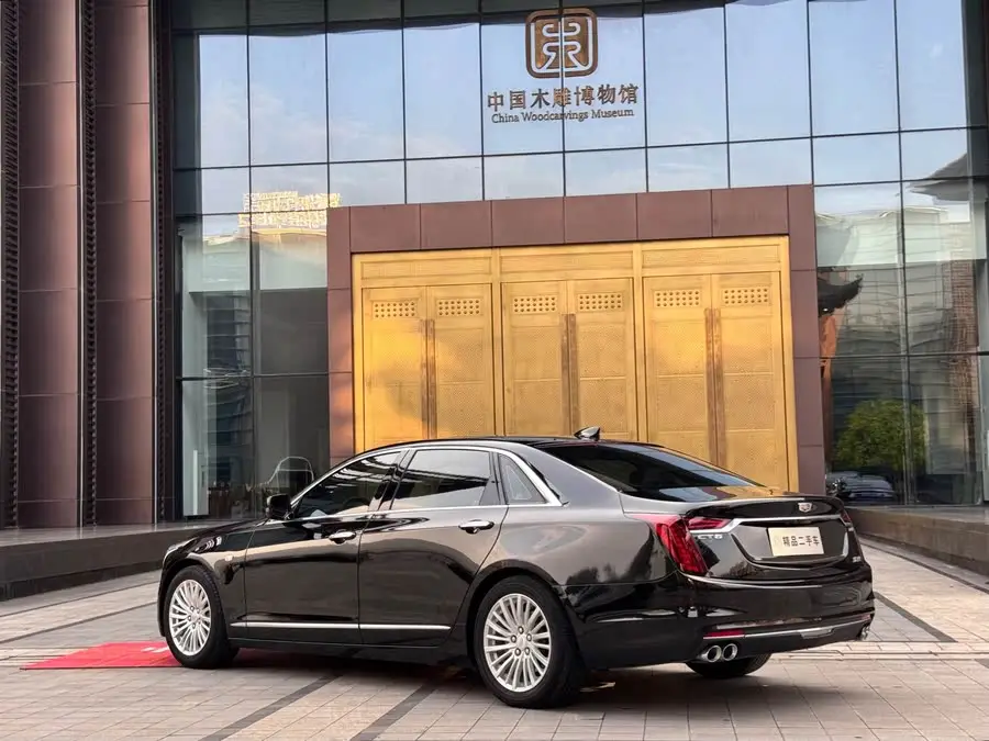كاديلاك CT6 2021 28T النسخة الأنيقة