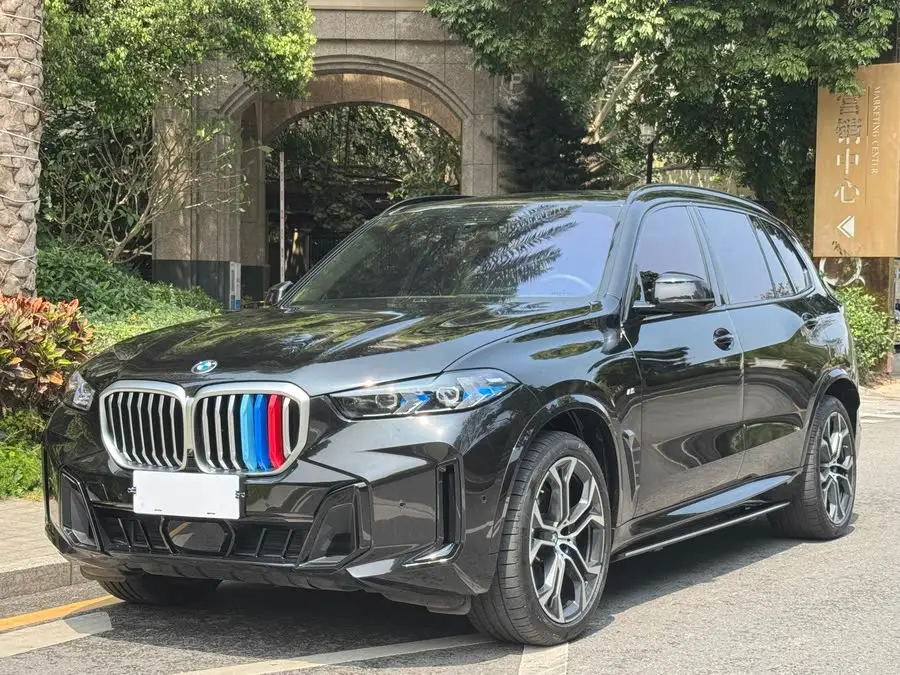 BMW X5 2023 xDrive 40Li Luxury M Sport Night Package