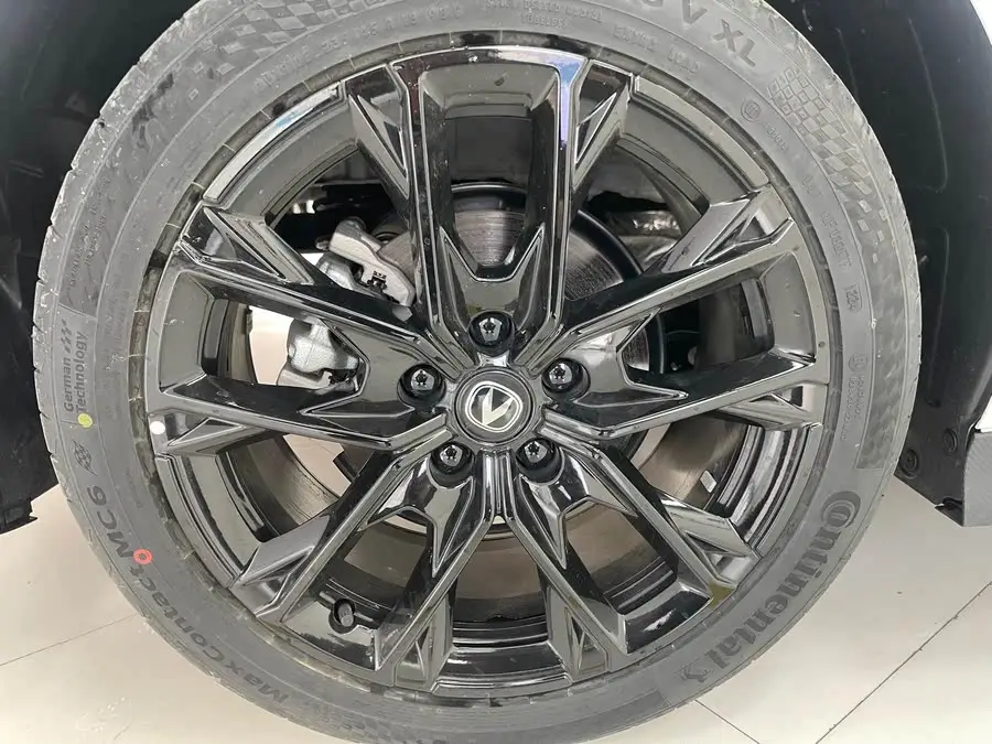 شانجان UNI-V 2024 1.5T الفاخرة