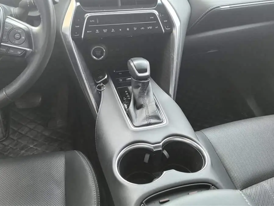 هارير 2022 2.0 لتر CVT دفع ثنائي نسخة فاخرة