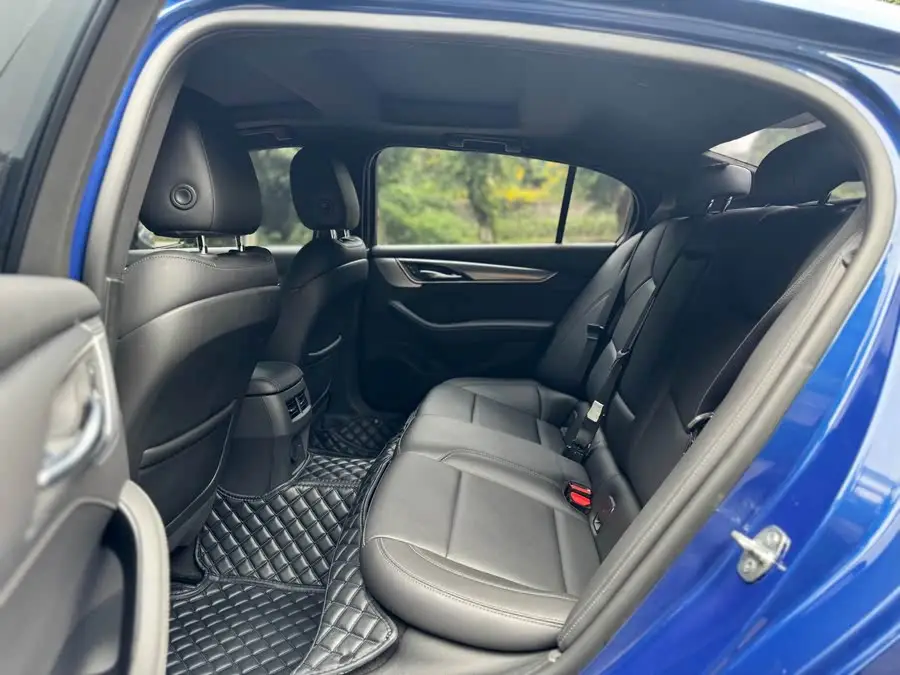 كاديلاك CT5 2021 28T فاخرة