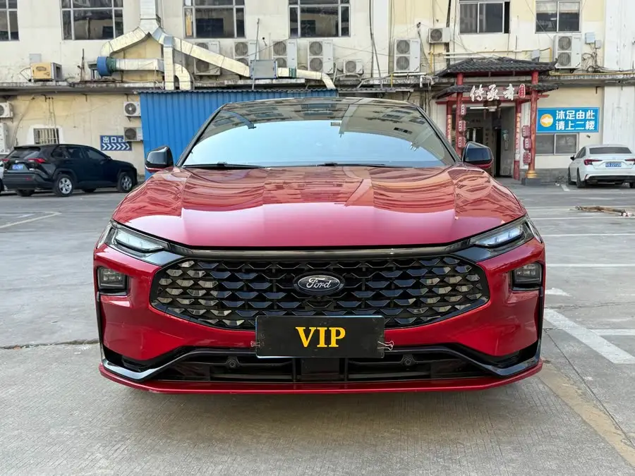 2022 فورد مونديو EcoBoost 245 ST-Line