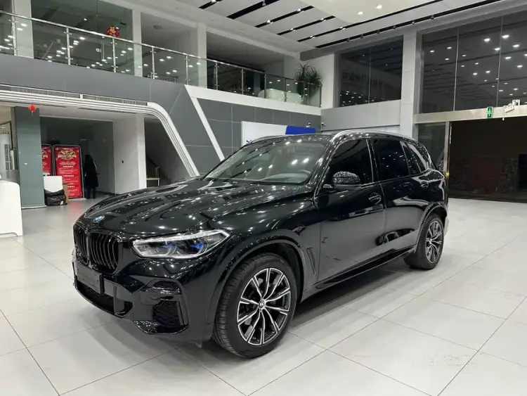 BMW X5 2022 xDrive 30Li Luxury M Sport Package