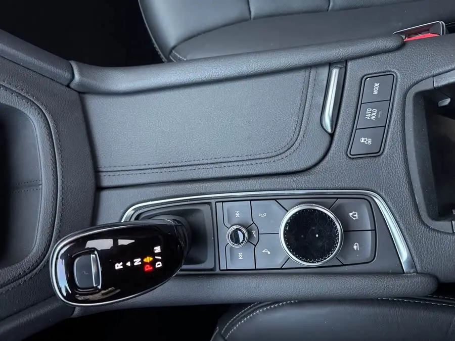 Cadillac XT5 2022 2.0T AWD Premium