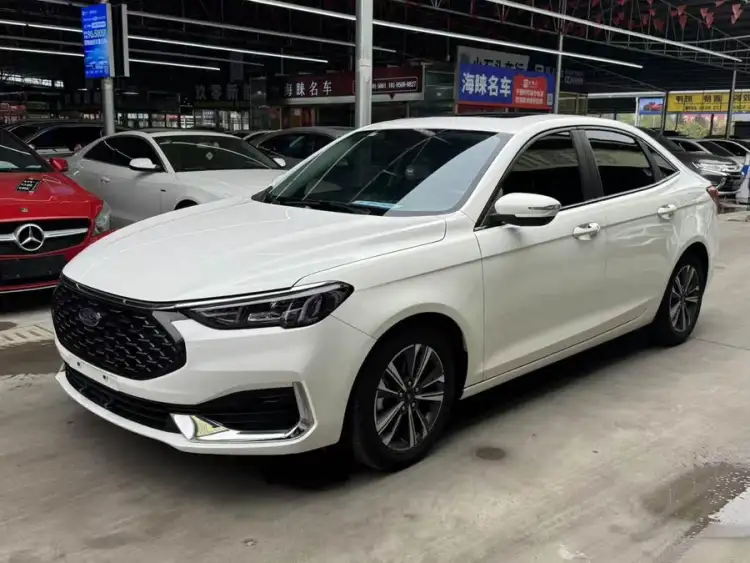 Ford Focus 2021 1.5L Automatic Diamond Edition