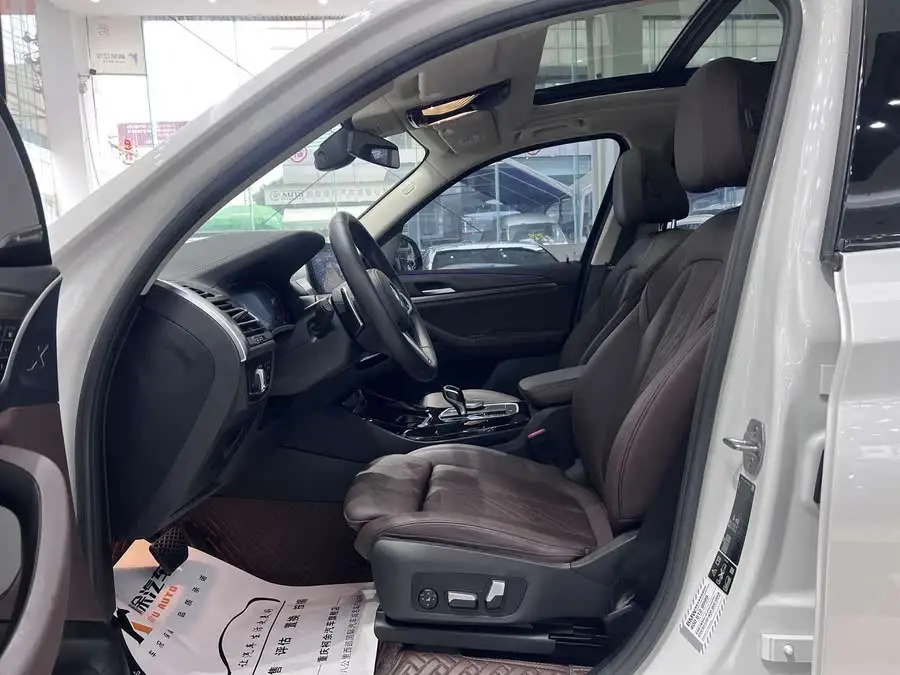 BMW X3 2022 xDrive30i Leading Model M Night Package