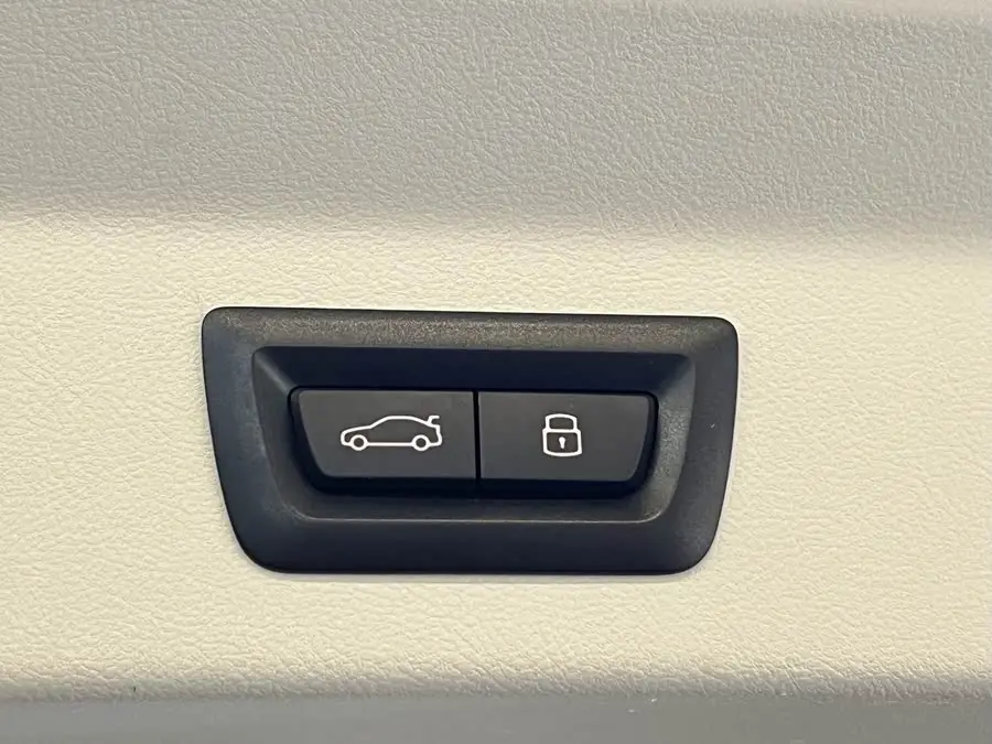 BMW X3 2022 xDrive30i Leading Model M Night Package