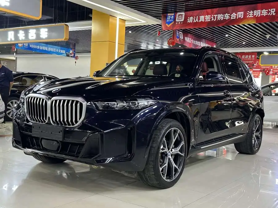 بي إم دبليو X5 2023 xDrive 30Li باقة M الرياضية الفاخرة