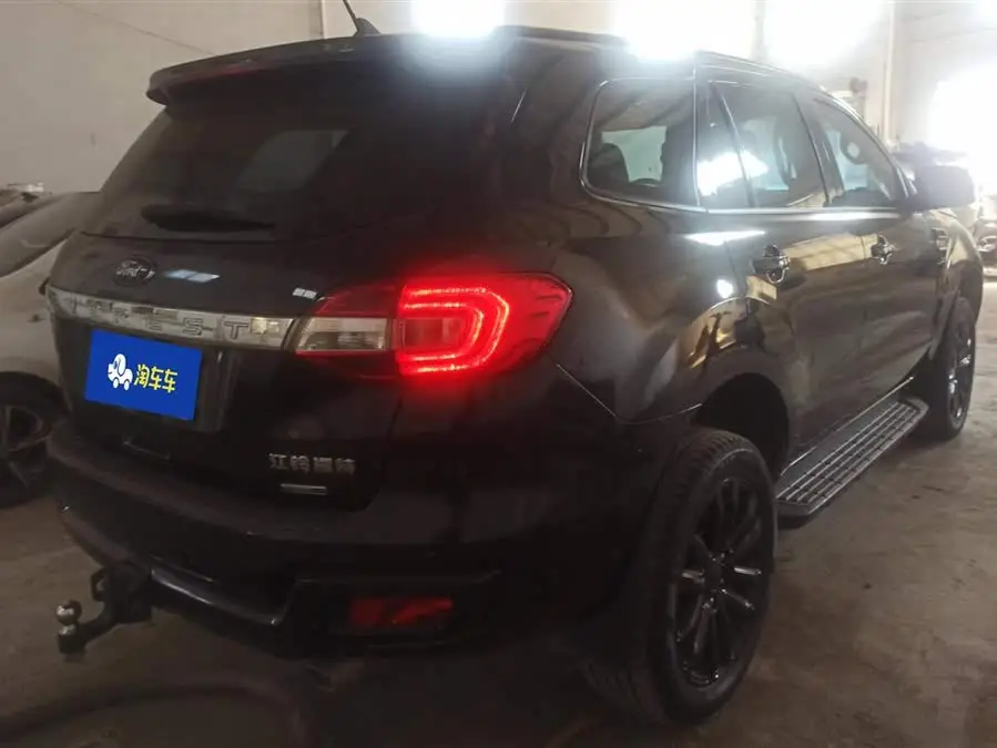 2020 إيفرست سبورت 2.3T بنزين أوتوماتيكي 4WD نسخة فاخرة 5 مقاعد