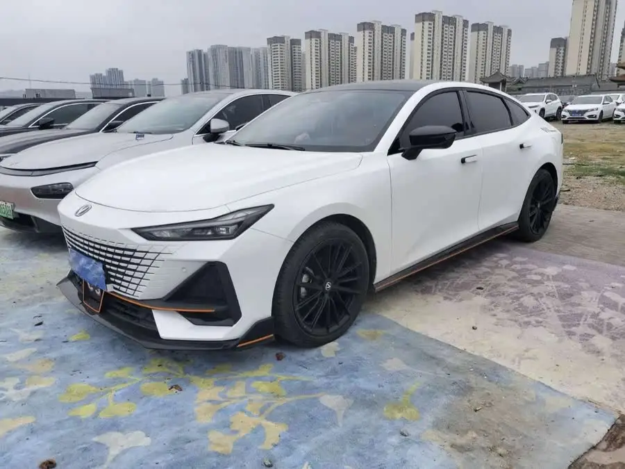 Changan UNI-V 2023 1.5T Sport Edition