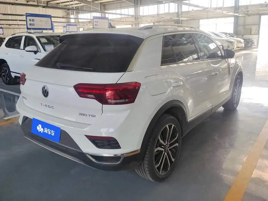 T-ROC 2022 طراز 280TSI DSG دفع ثنائي راحة بلس