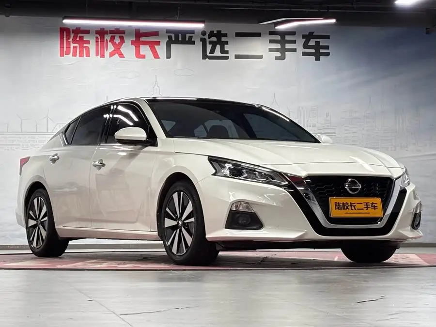 تينلاي 2021 2.0L XL إصدار الراحة