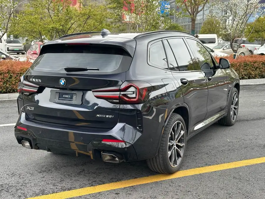 BMW X3 2023 xDrive30i Leading Model M Night Package