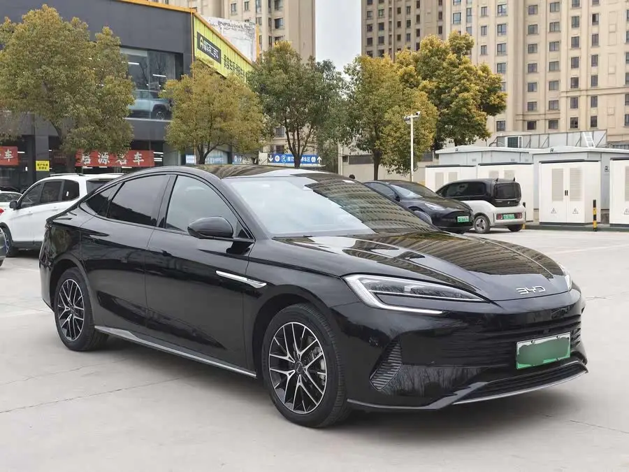 ختم 2023 DM-i 1.5L 121 كم فئة متميزة