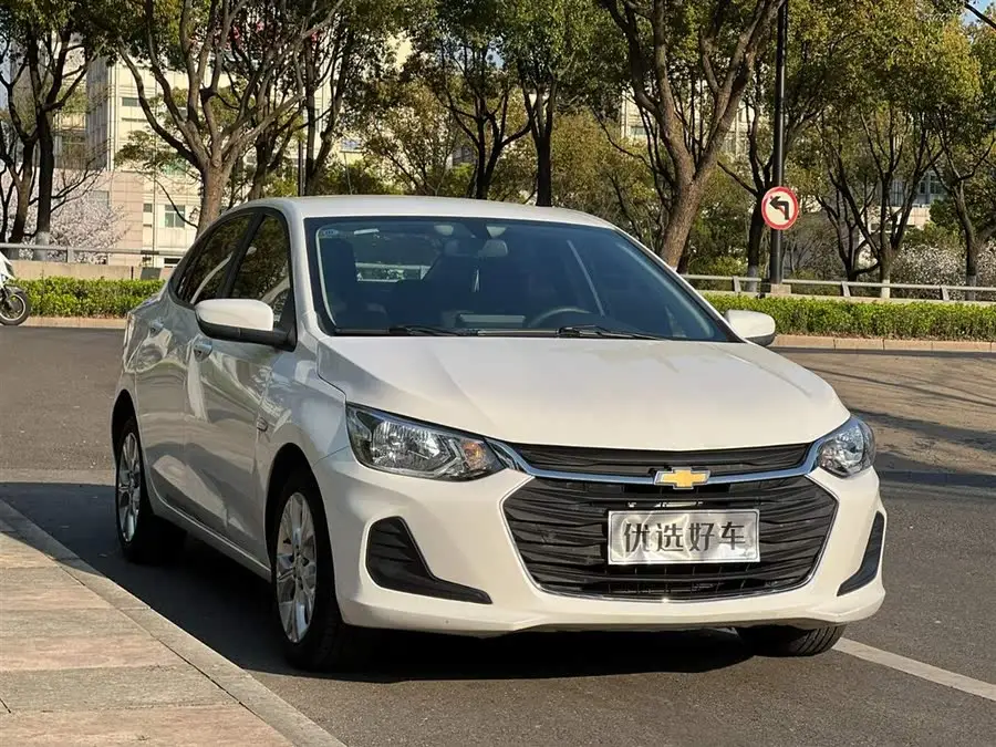 2020 شيفروليه كافاليير 325T النسخة الأوتوماتيكية زينيي