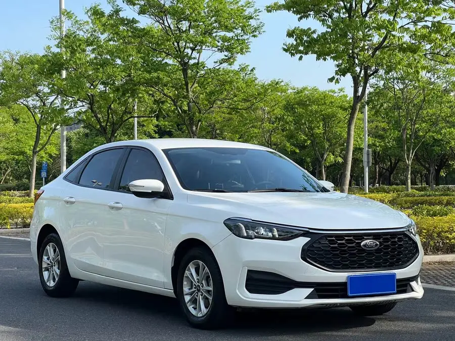 Ford Focus 2021 1.5L Automatic Gold Edition