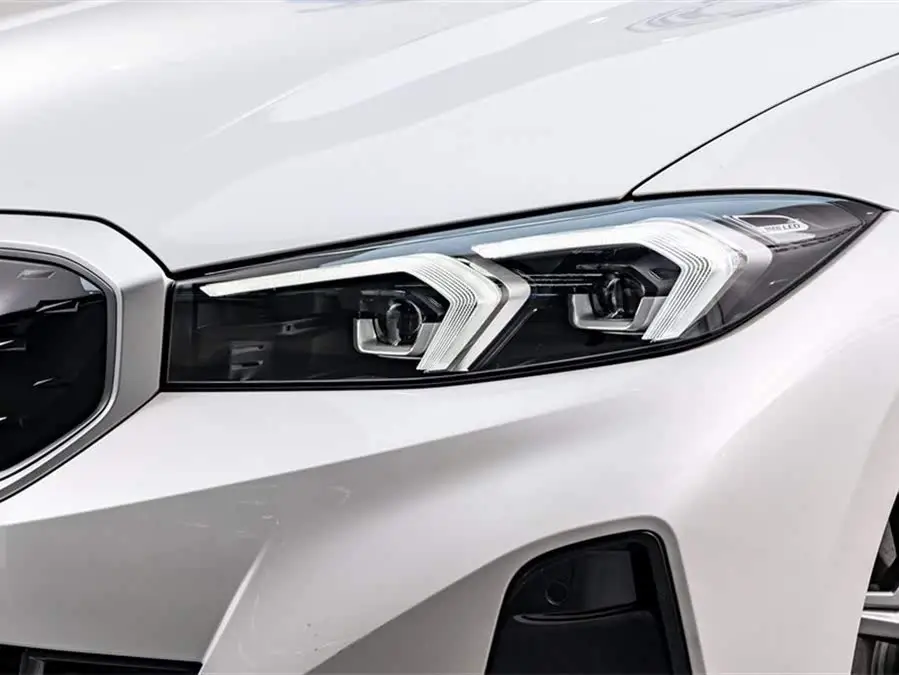 بي إم دبليو i3 2024 eDrive 35 L