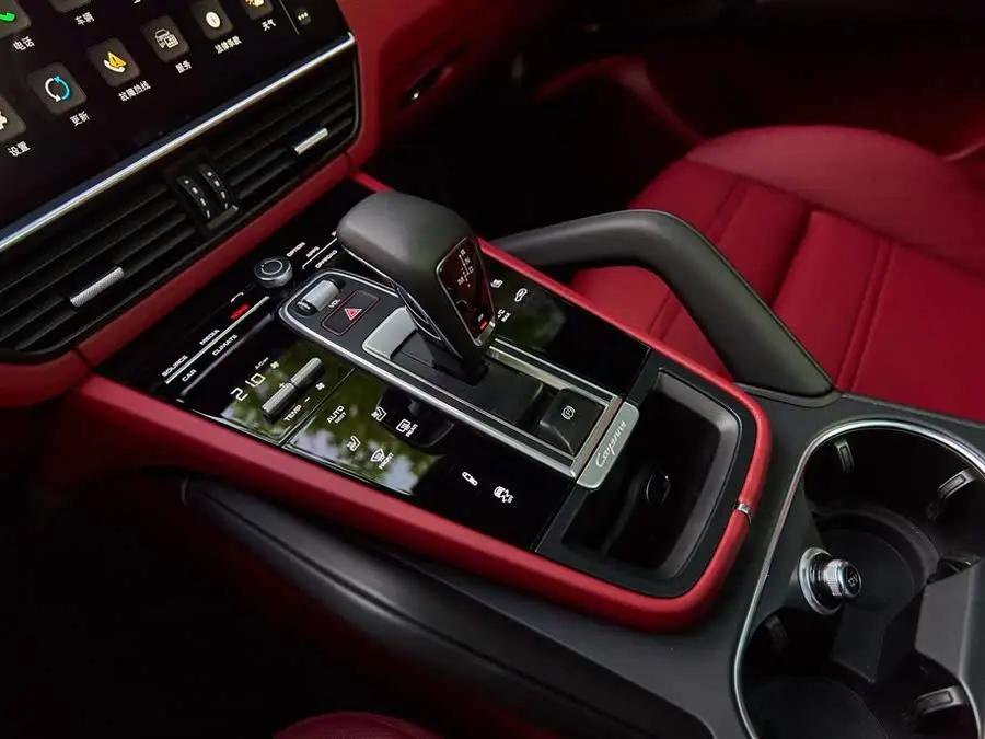 2023 Cayenne 3.0T Platinum Edition