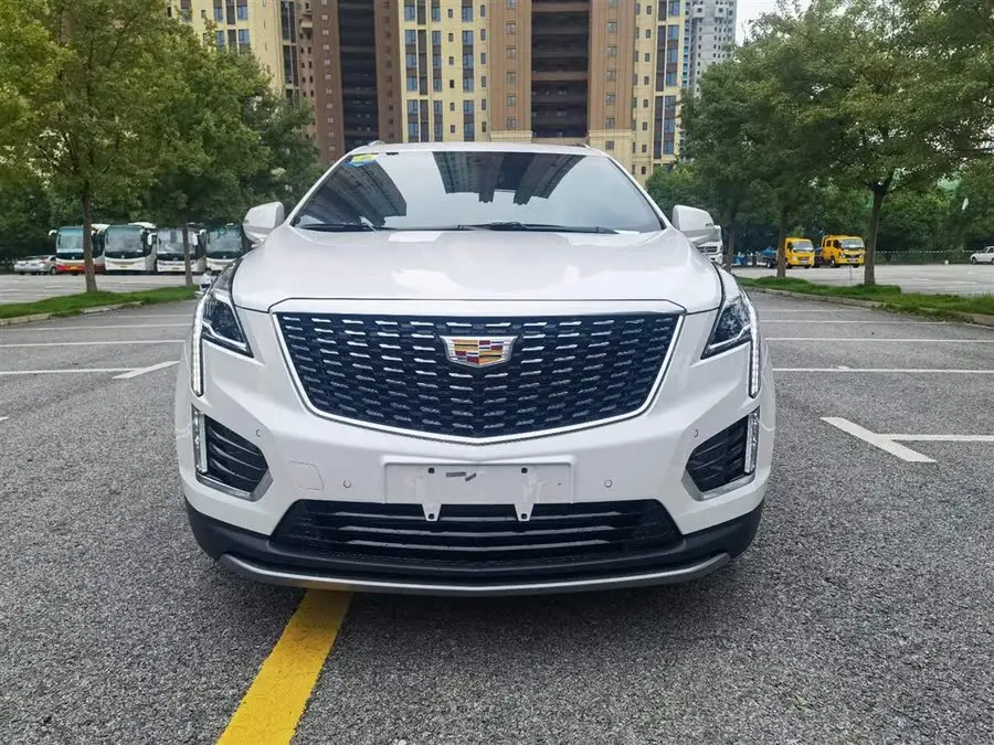 كاديلاك XT5 2021 2.0T فاخرة بدفع أمامي