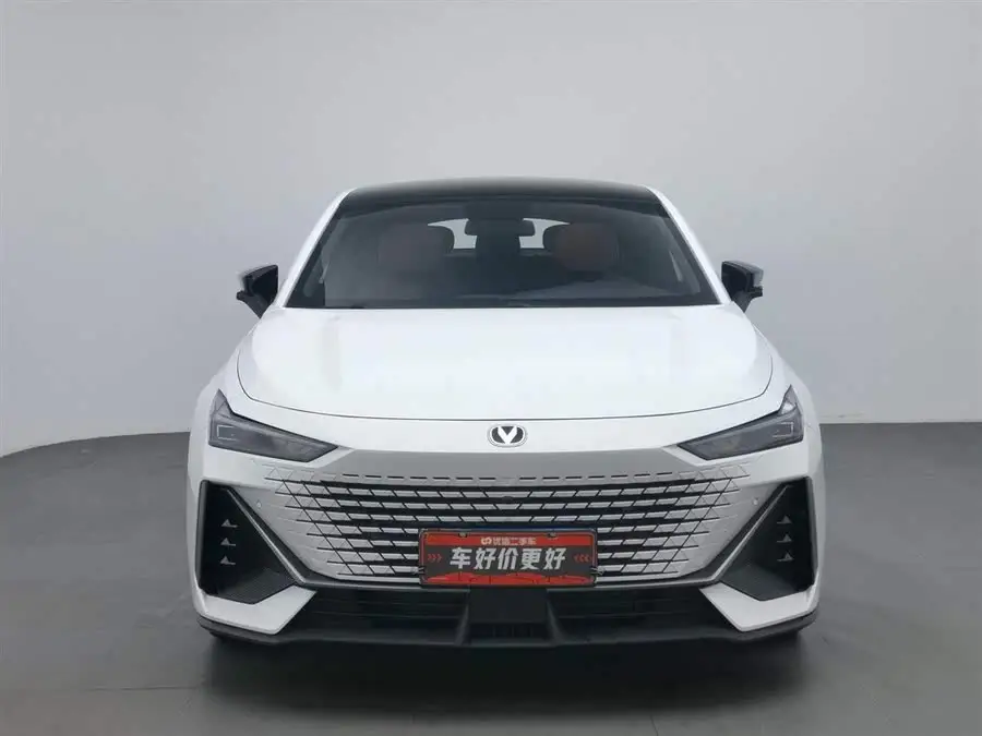 Changan UNI-V 2023 1.5T Premium