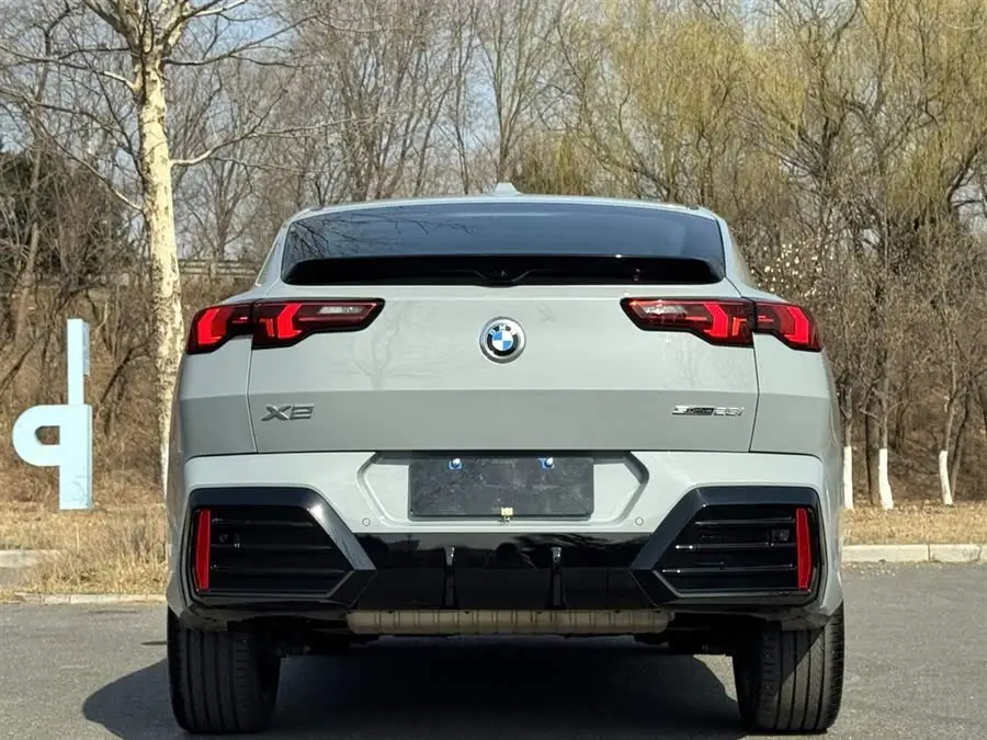 بي إم دبليو X2 (مستورد) 2024 sDrive25i M حزمة رياضية