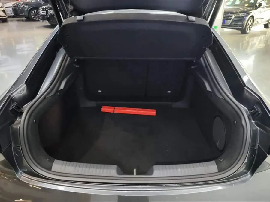 Changan UNI-V 2022 2.0T Ling Su Edition