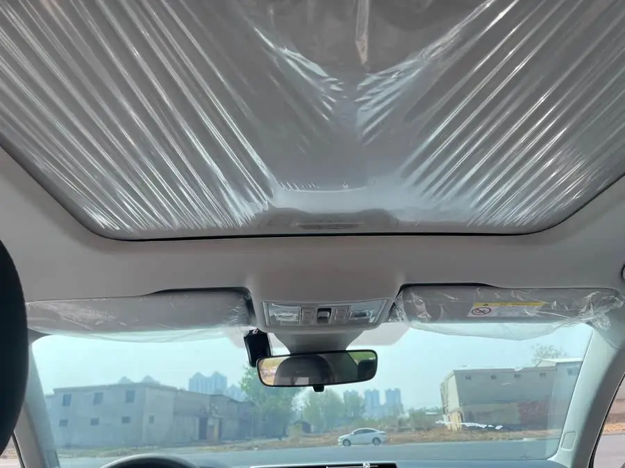 لافيدا 2024 300TSI DSG النسخة الرائدة في السماء