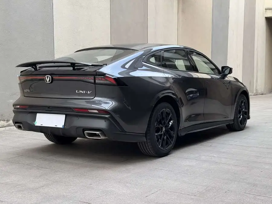 Changan UNI-V 2024 1.5T Premium