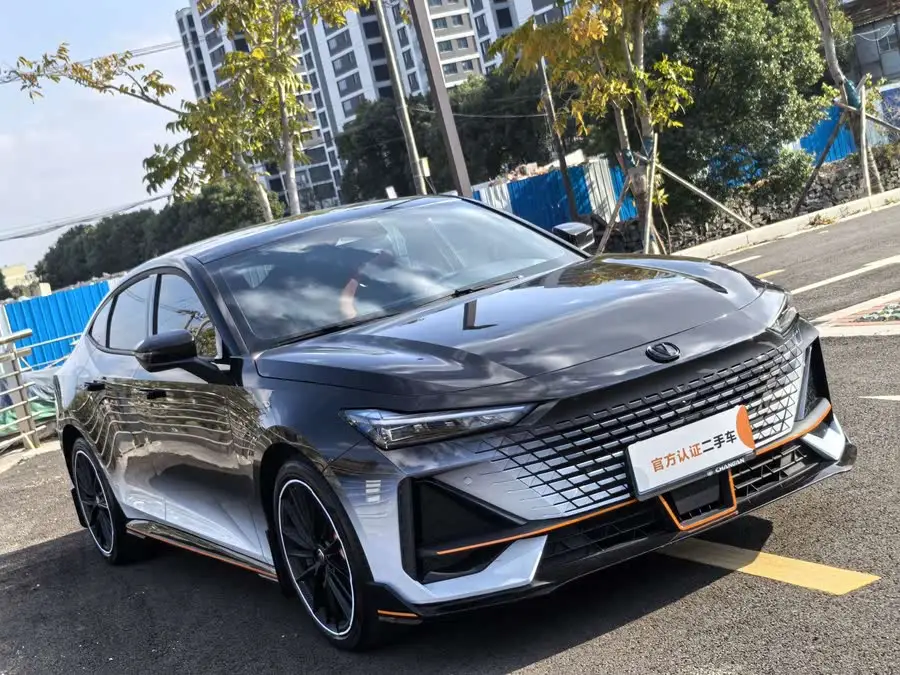 Changan UNI-V 2023 1.5T Sport Version