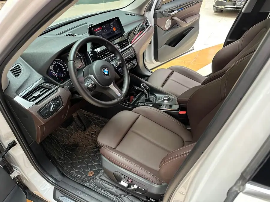BMW X1 2022 sDrive20Li Luxury Edition