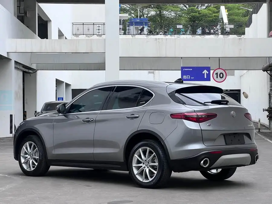 Stelvio 2021 2.0T 280HP Luxury Edition