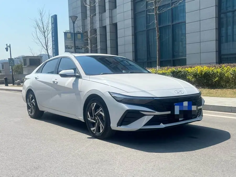 Elantra 2023 1.5L CVT LUX Premium Version