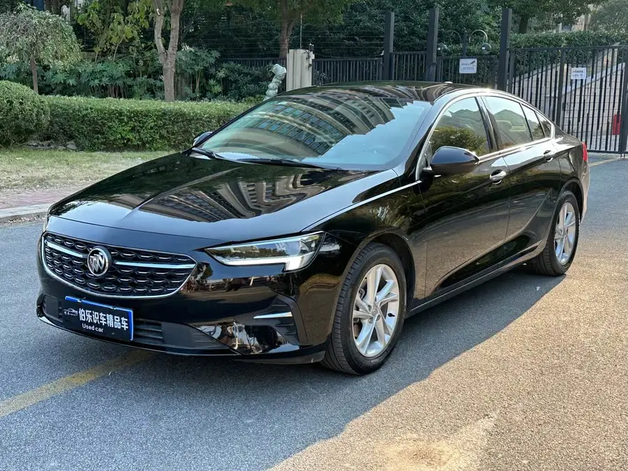 ريجال 2022 552T الطبعة الذكية