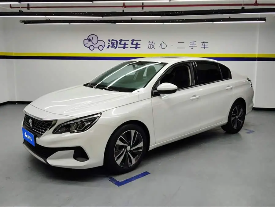 Peugeot 408 2020 360THP Decade Edition