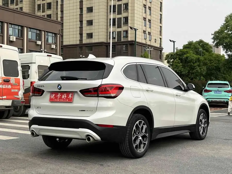 بي إم دبليو X1 2021 طراز مُعدَّل sDrive25Li النسخة الرائدة