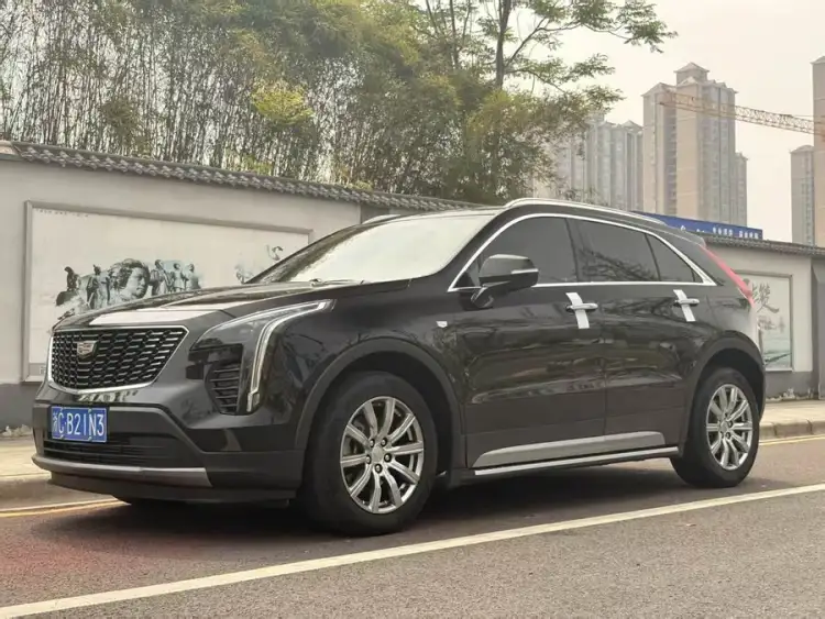 Cadillac XT4 2021 28T FWD Premium