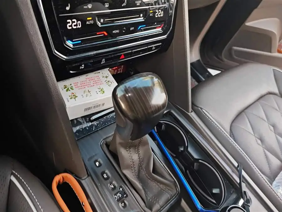 Volkswagen Viloran 2020 Model 380TSI Premium