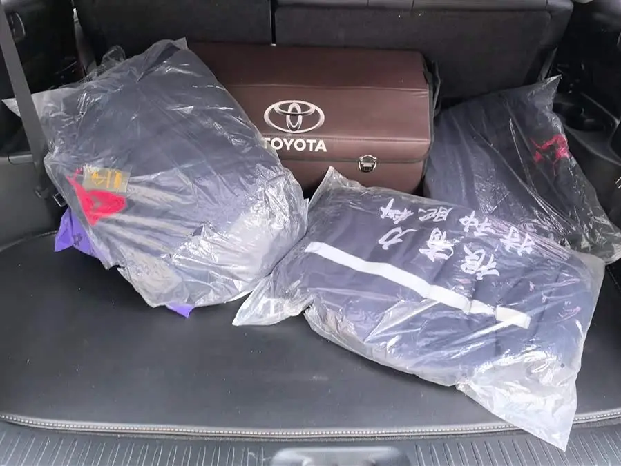 هايلاندر 2018 2.0T النسخة الفاخرة ذات الدفع الرباعي 7 مقاعد المواصفات الوطنية VI