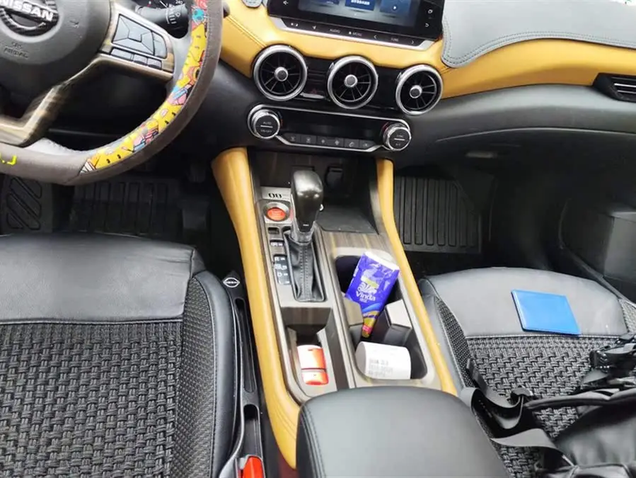 2022 نيسان سيلفي 1.6 لتر توب CVT إصدار فاخر