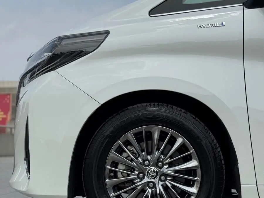 إلجراند 2021 بمحرك مزدوج 2.5 لتر إصدار بريميوم