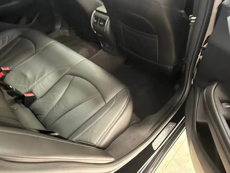 بيوك لاقروس 2021 652T الفاخرة