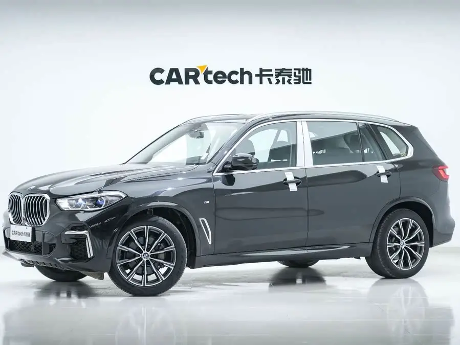 بي إم دبليو X5 2022 xDrive 30Li باقة M الرياضية الحصرية